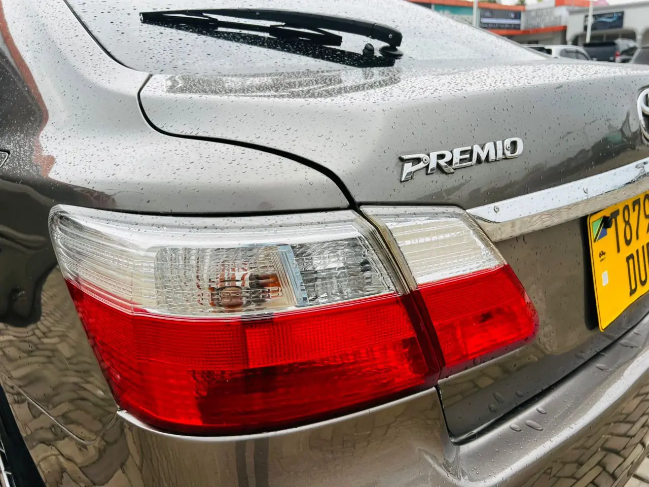 Toyota Premio New Model thumbnail 2