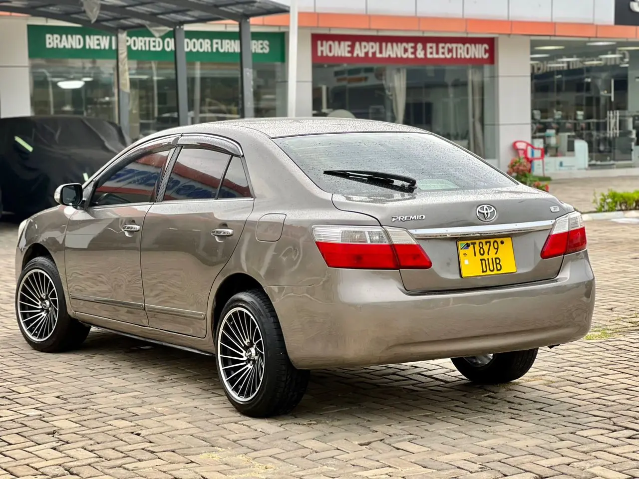 Toyota Premio New Model thumbnail 3