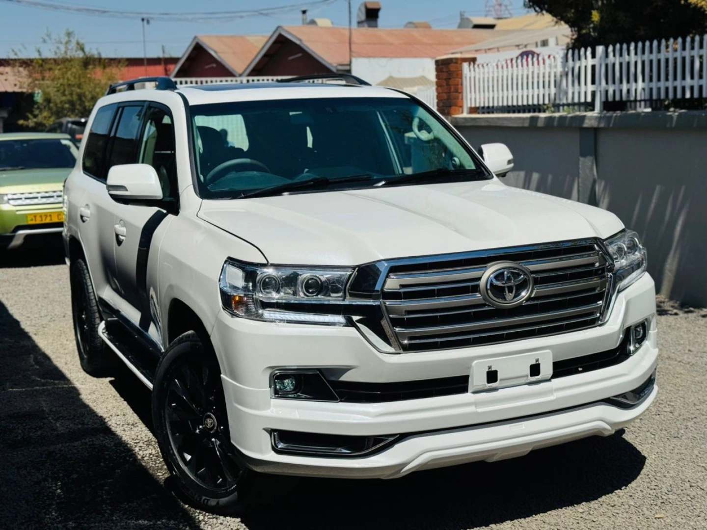 Toyota Land Cruiser VX V8 2013 Diesel