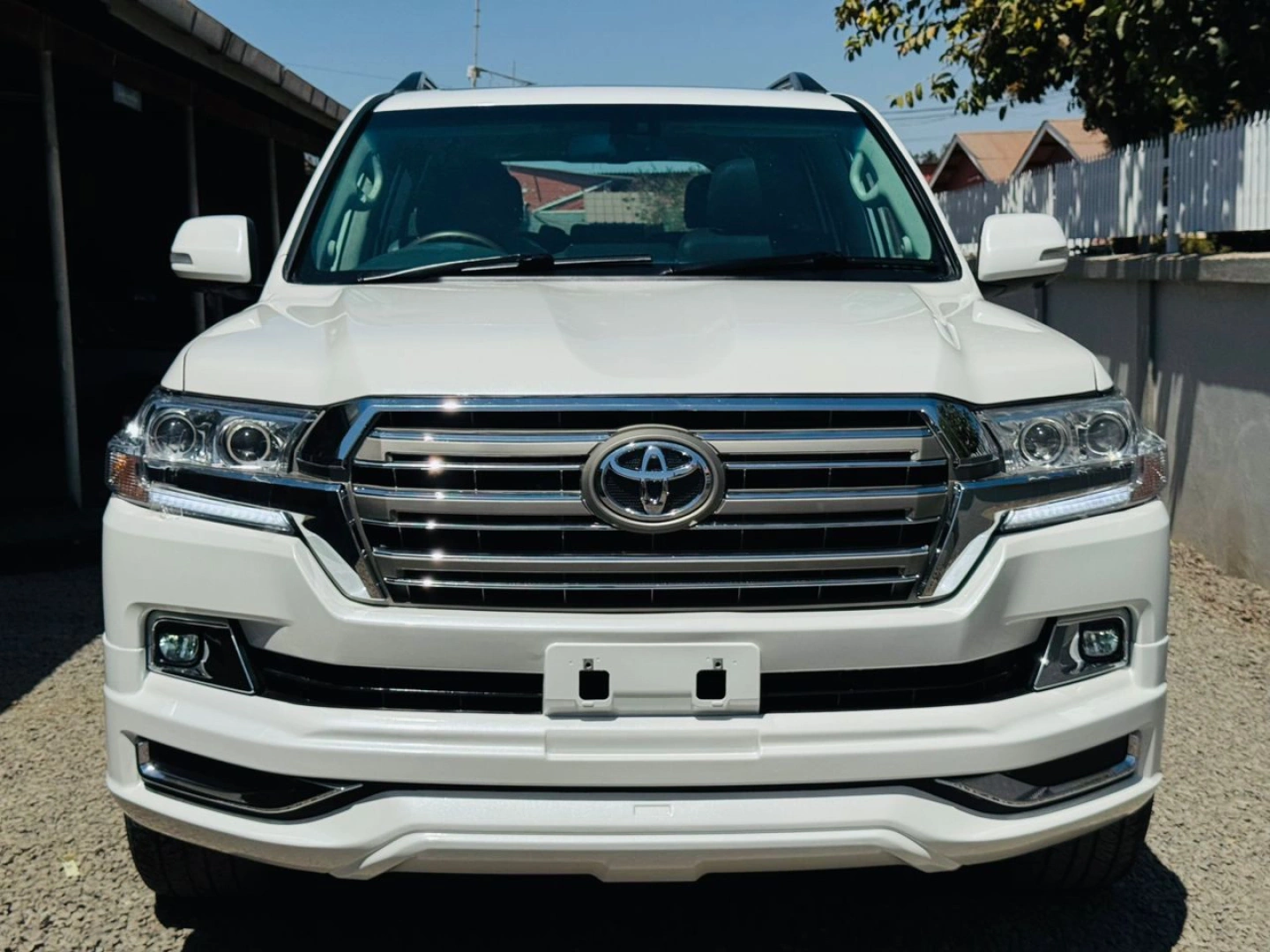 Toyota Land Cruiser VX V8 2013 Diesel thumbnail 4