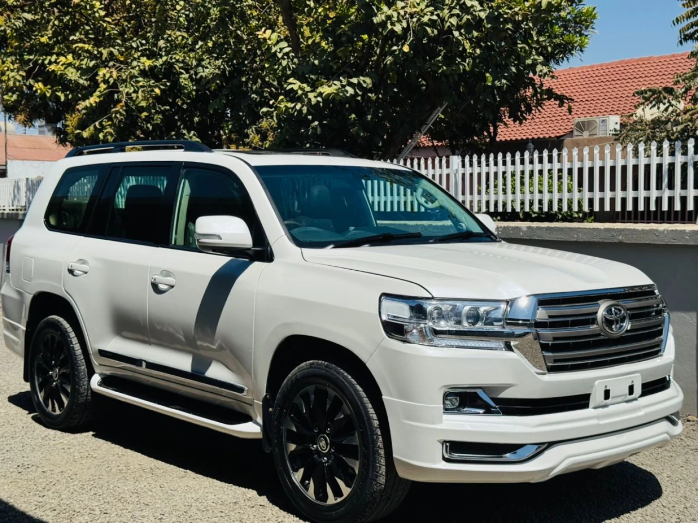 Toyota Land Cruiser VX V8 2013 Diesel thumbnail 7