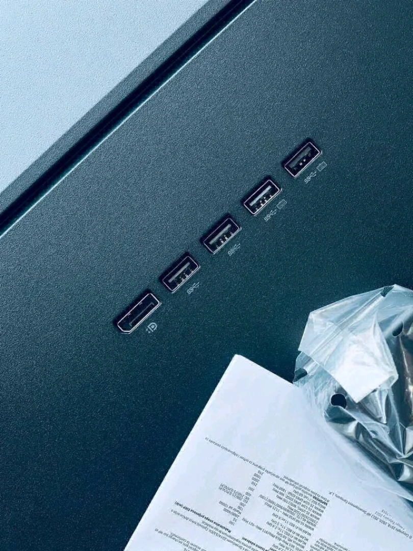 Brand New HP ProOne 440 G6 All-in-One PC Core i7 10th Gen thumbnail 4