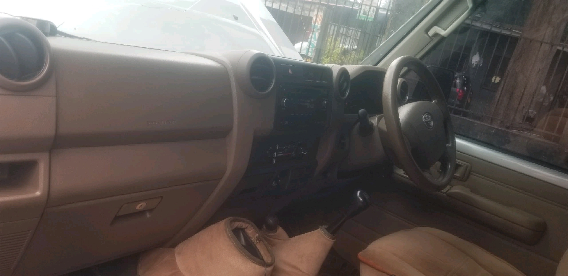 Toyota Land Cruiser Pickup Double Cabin 2015 thumbnail 6