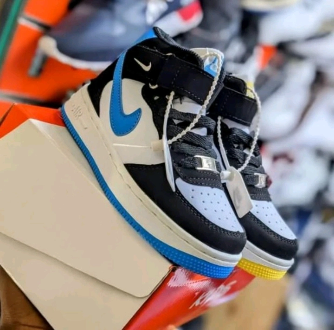 Nike Air Force 1 High-Top Sneakers for Kids thumbnail 3