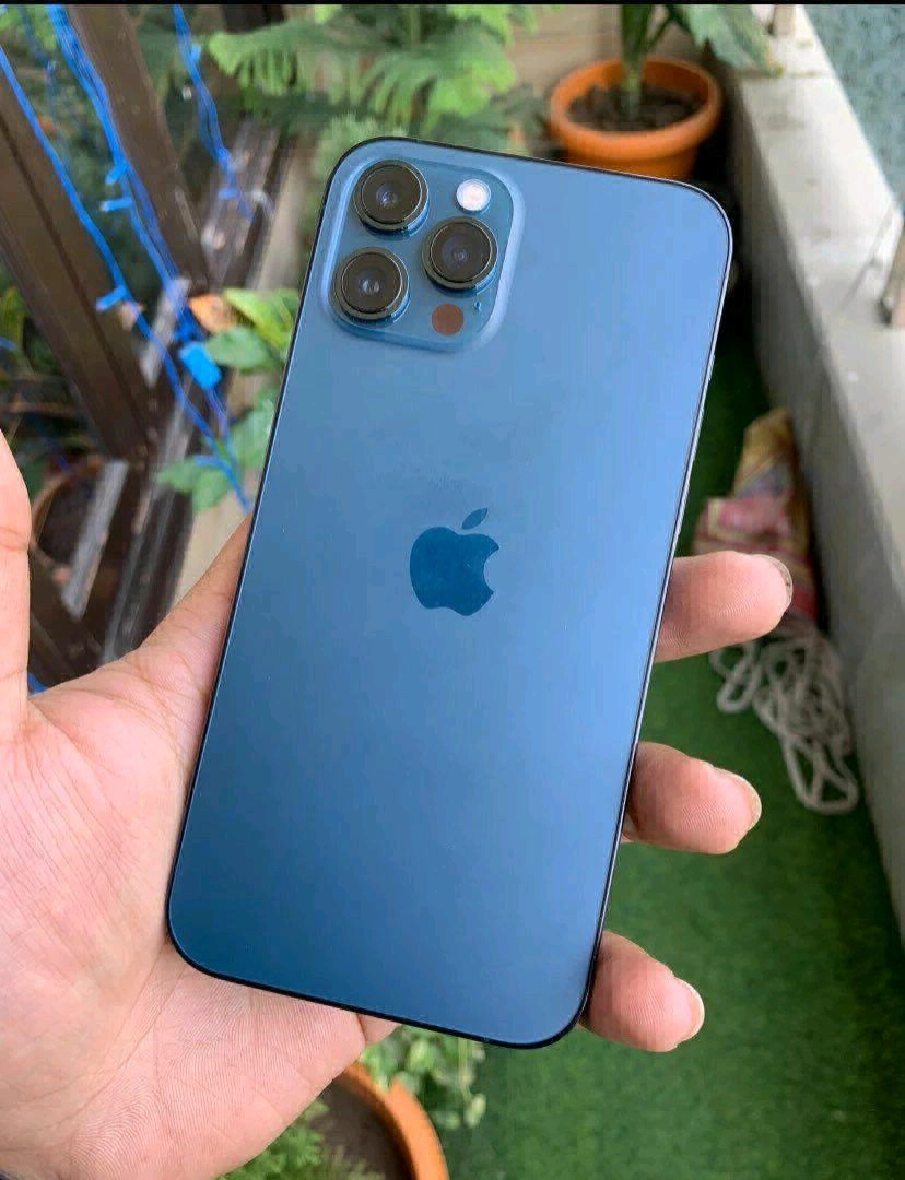 IPhone 12 Pro 128GB thumbnail 2