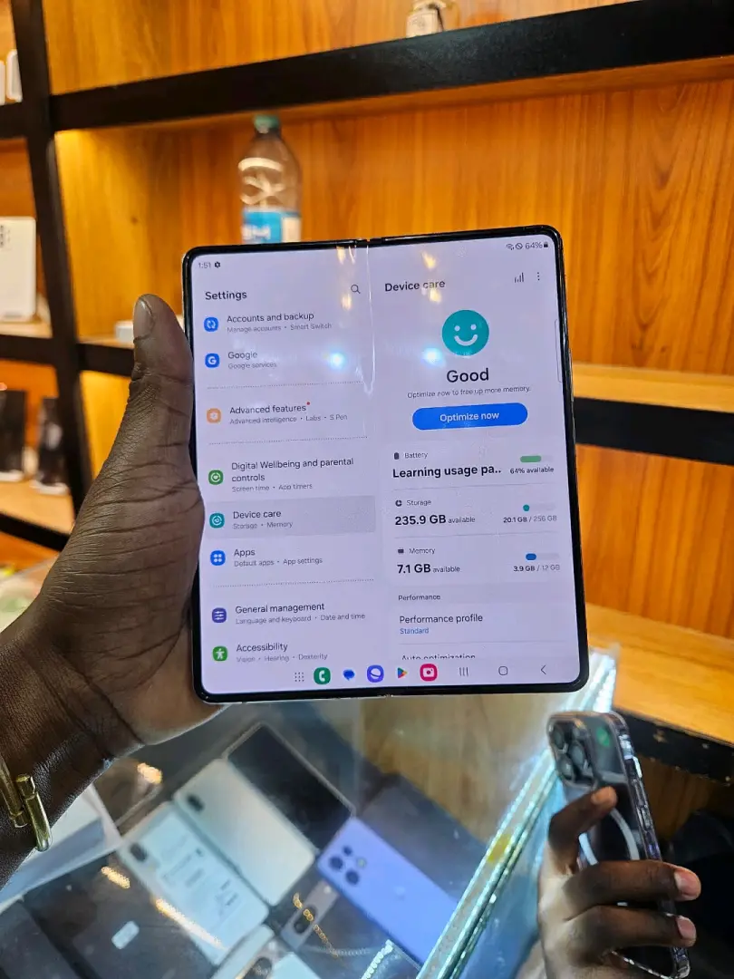 Brand New Samsung Galaxy Z Fold 6 (12GB/512GB)
