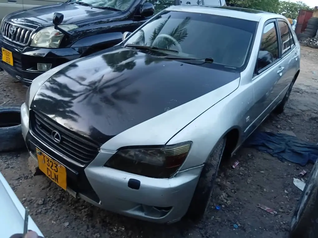 Lexus Altezza Beams 2000 thumbnail 3