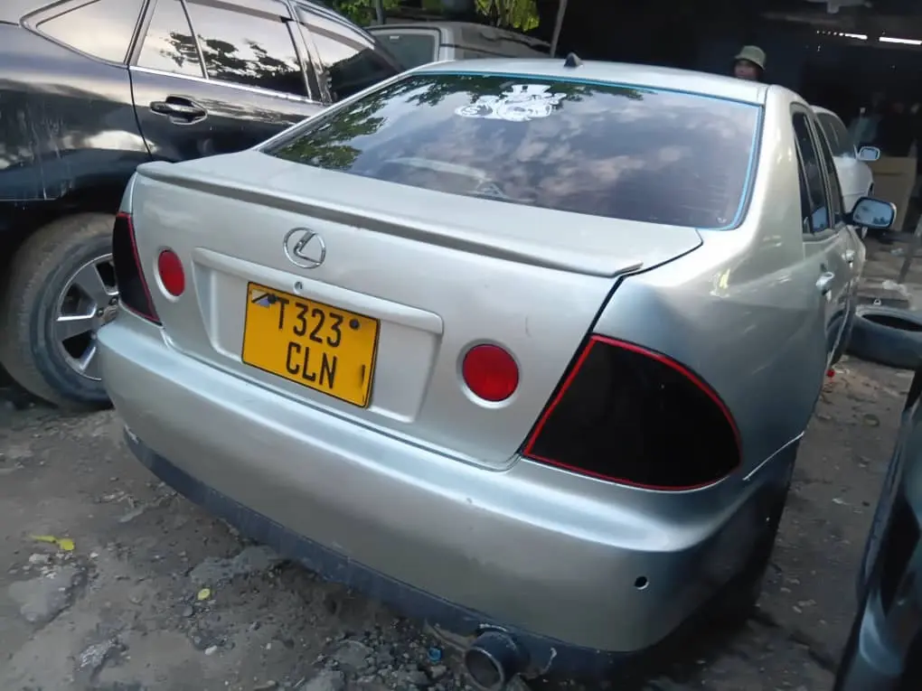 Lexus Altezza Beams 2000 thumbnail 4