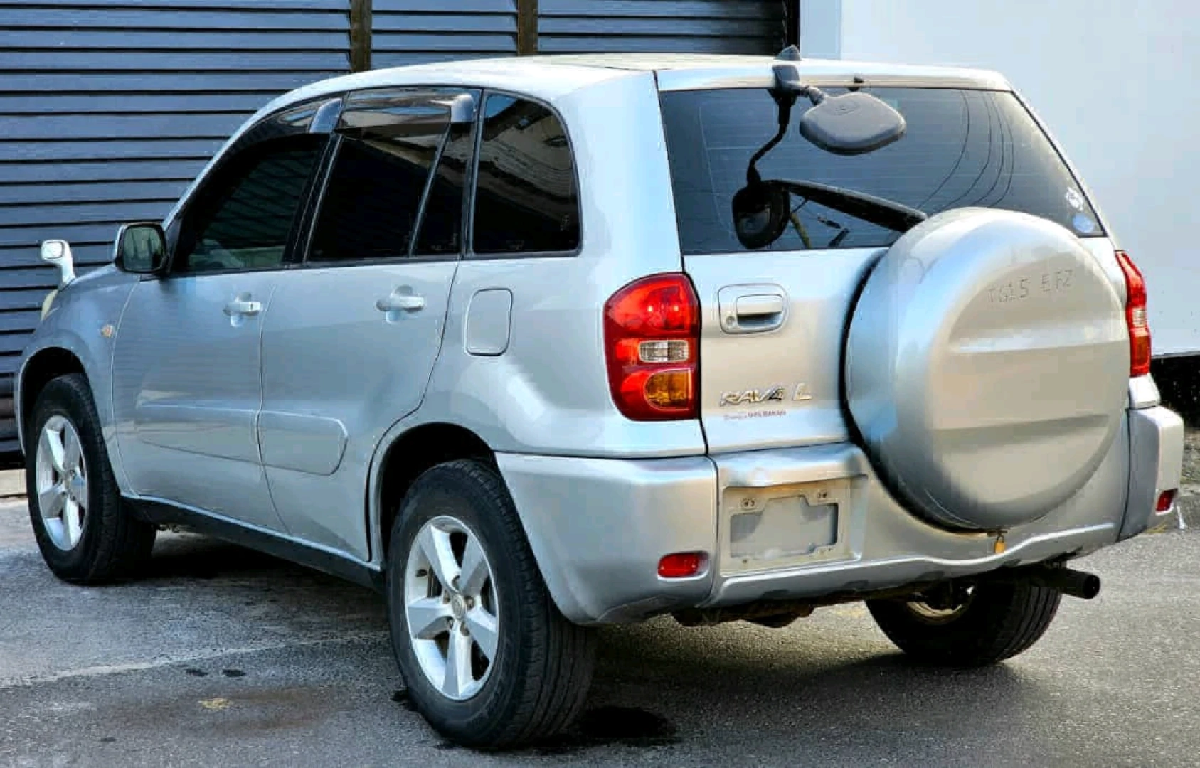Toyota RAV4 2004 Automatic Silver thumbnail 9