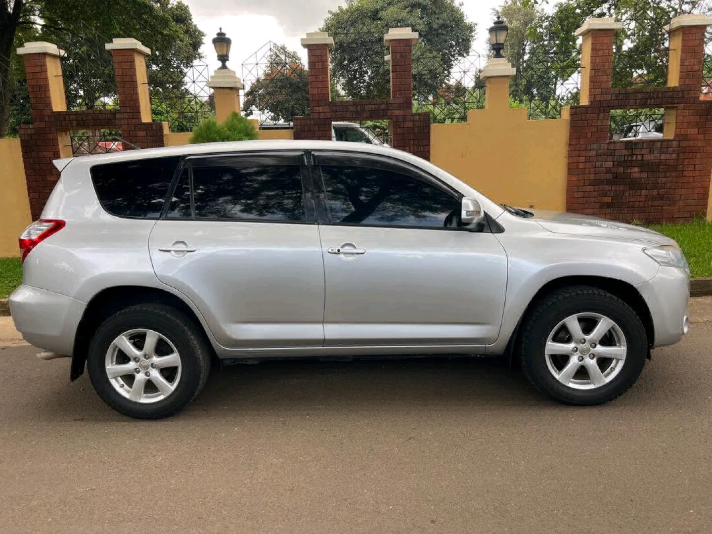 Toyota Vanguard SUV 2008 Automatic thumbnail 6