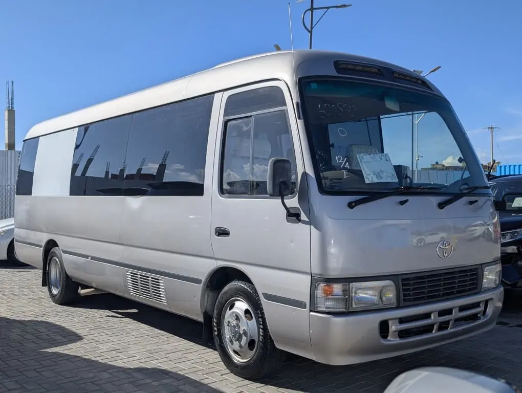 1998 Toyota Coaster Bus (29 Seater) thumbnail 2