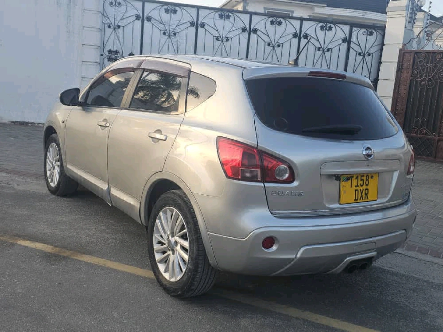 Silver 2008 Nissan Dualis Qashqai 1990cc thumbnail 2