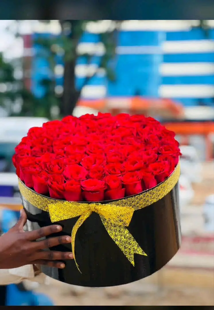 AFE Decor: Fresh Flowers & Event Arrangements thumbnail 4