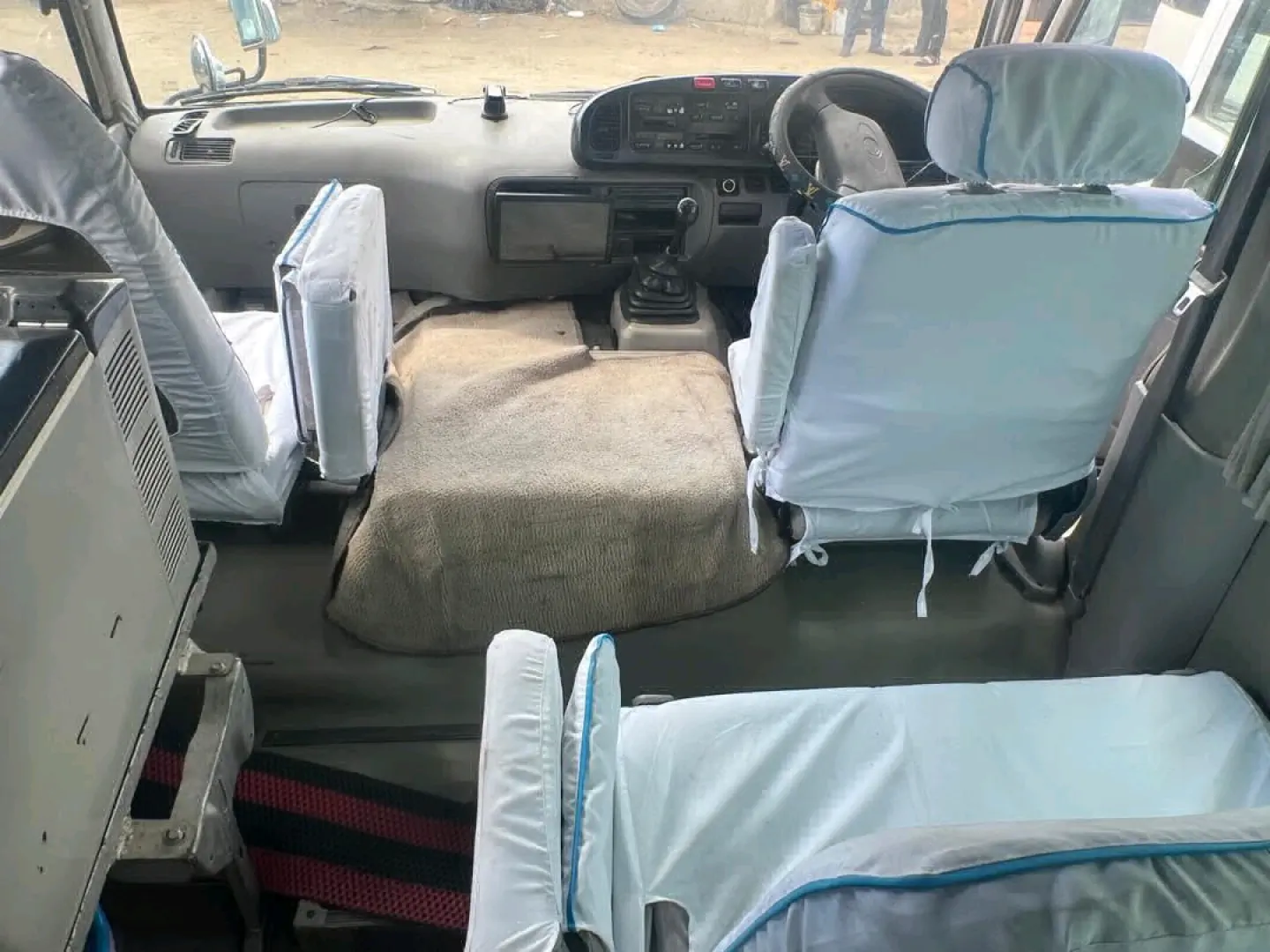 Toyota Coaster Bus 2003 Manual 4160 CC thumbnail 8
