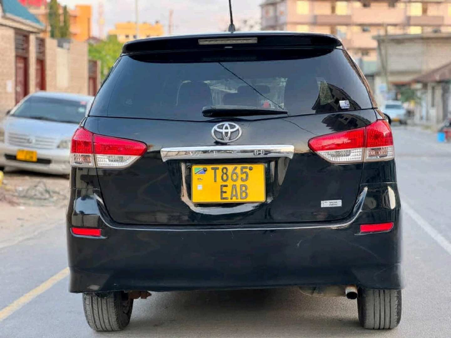 Toyota Wish New Model Black (2009) thumbnail 2