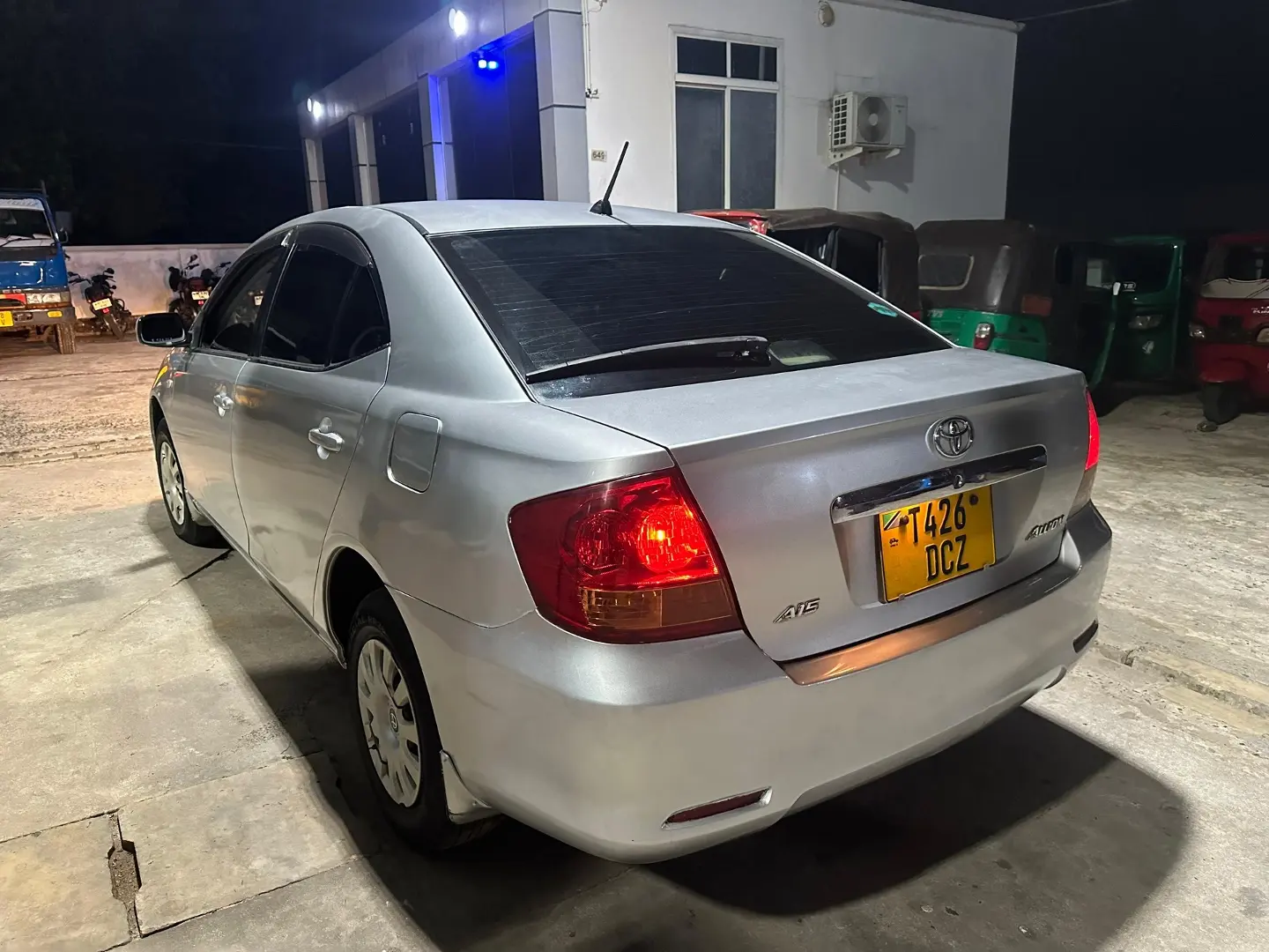 Toyota Allion Sedan Silver thumbnail 3