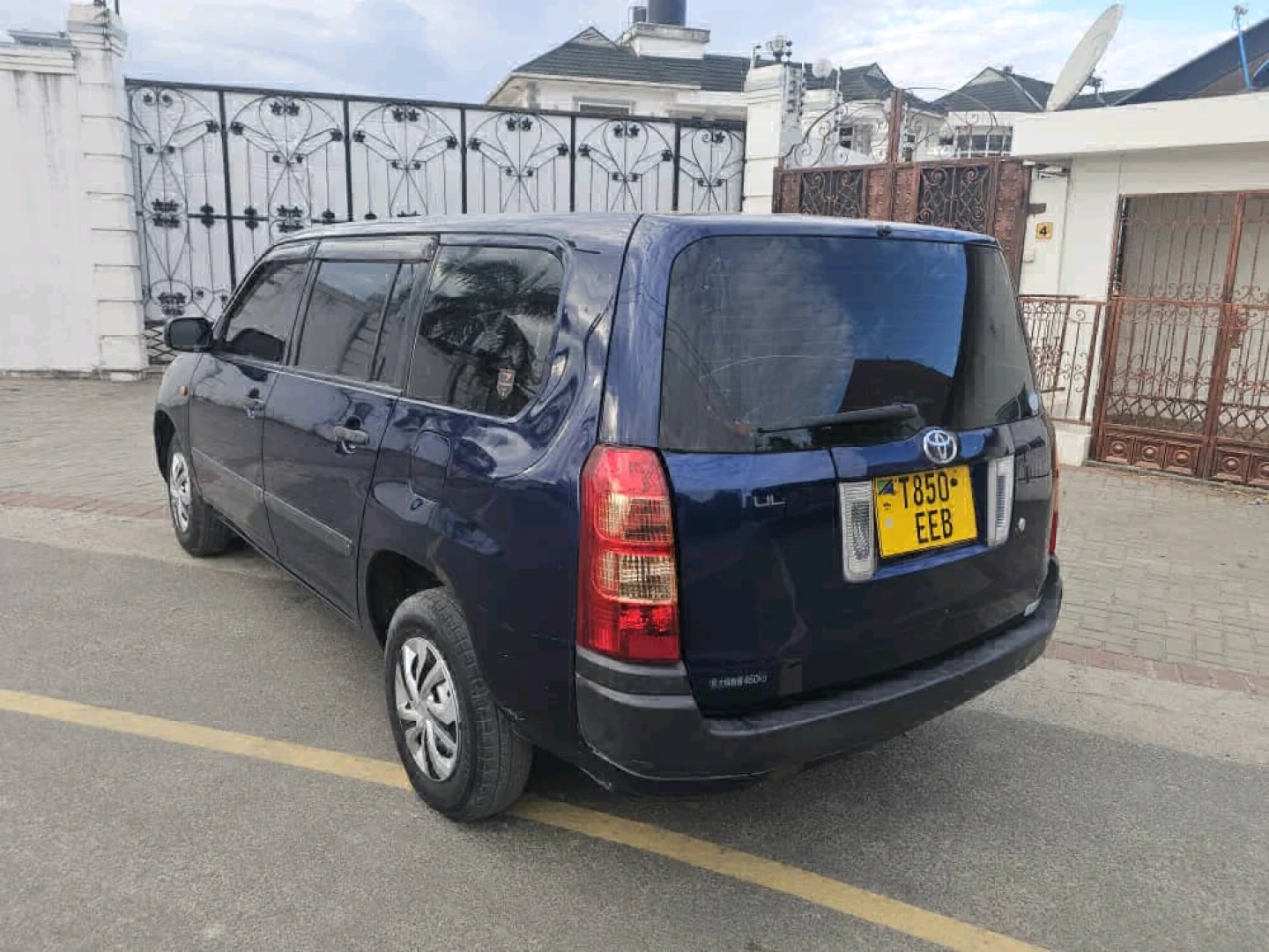 Toyota Succeed Blue 1490cc Petrol thumbnail 3