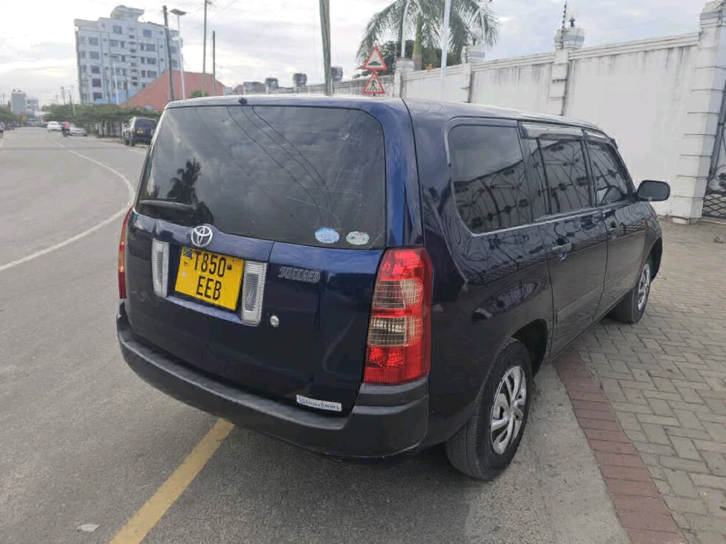 Toyota Succeed Blue 1490cc Petrol thumbnail 5