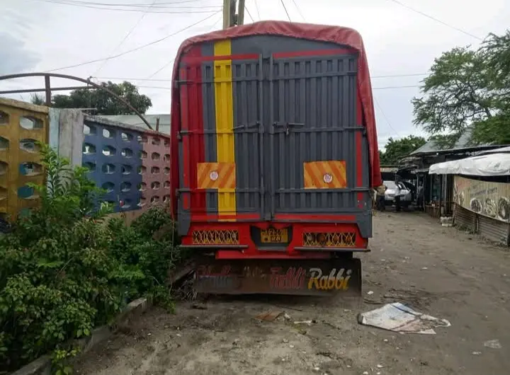 Mitsubishi Canter Truck Diesel 4D33 Manual thumbnail 6