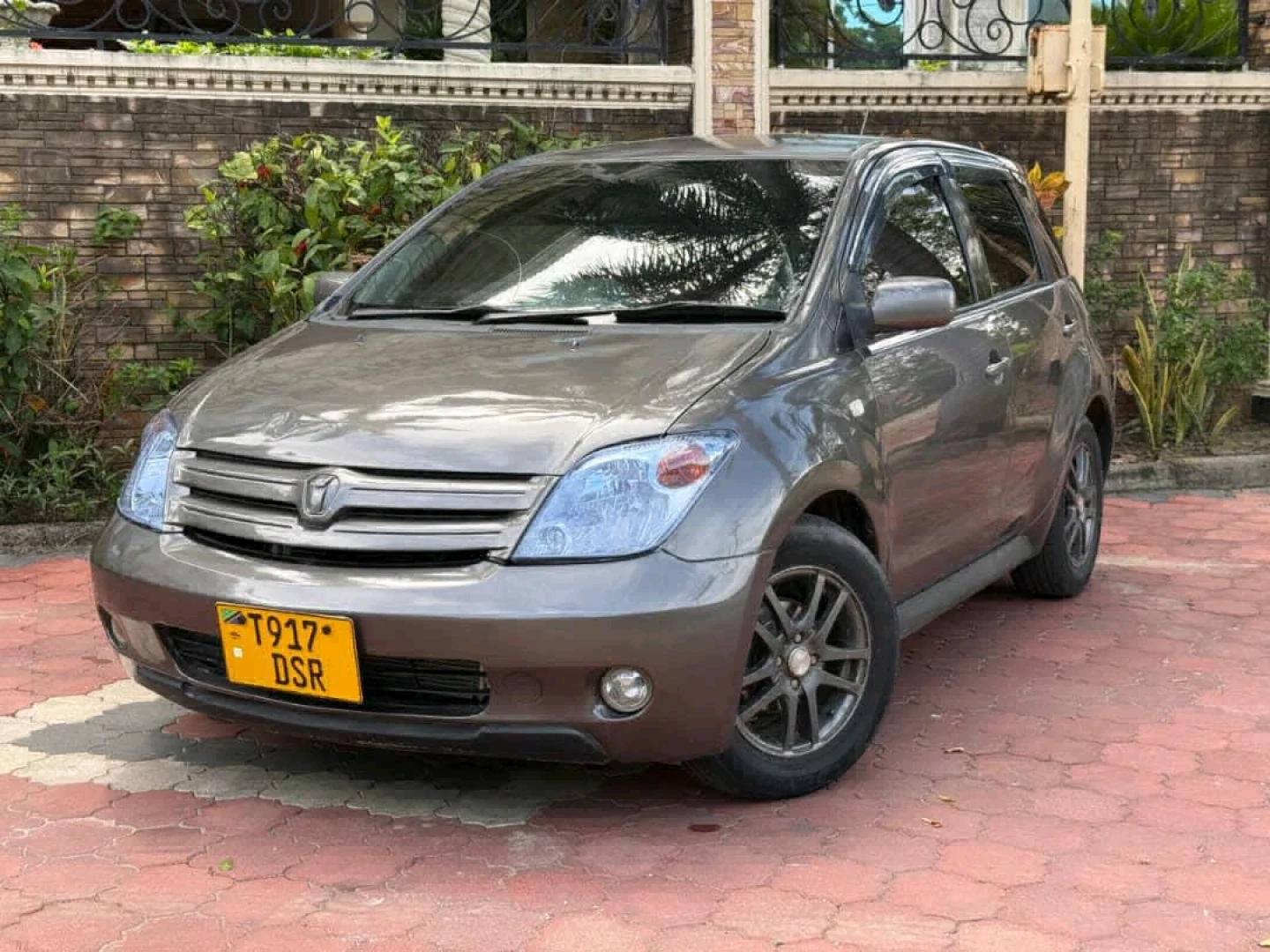 Toyota IST 2004 Automatic 1290cc thumbnail 5
