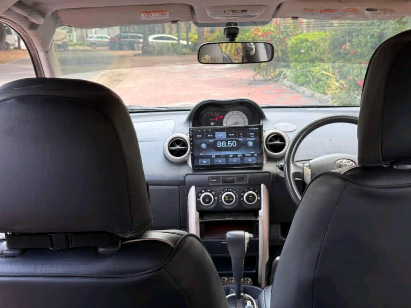 Toyota IST 2004 Automatic 1290cc thumbnail 8