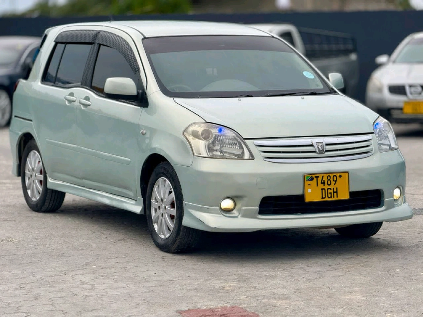 Toyota Raum For Sale thumbnail 5