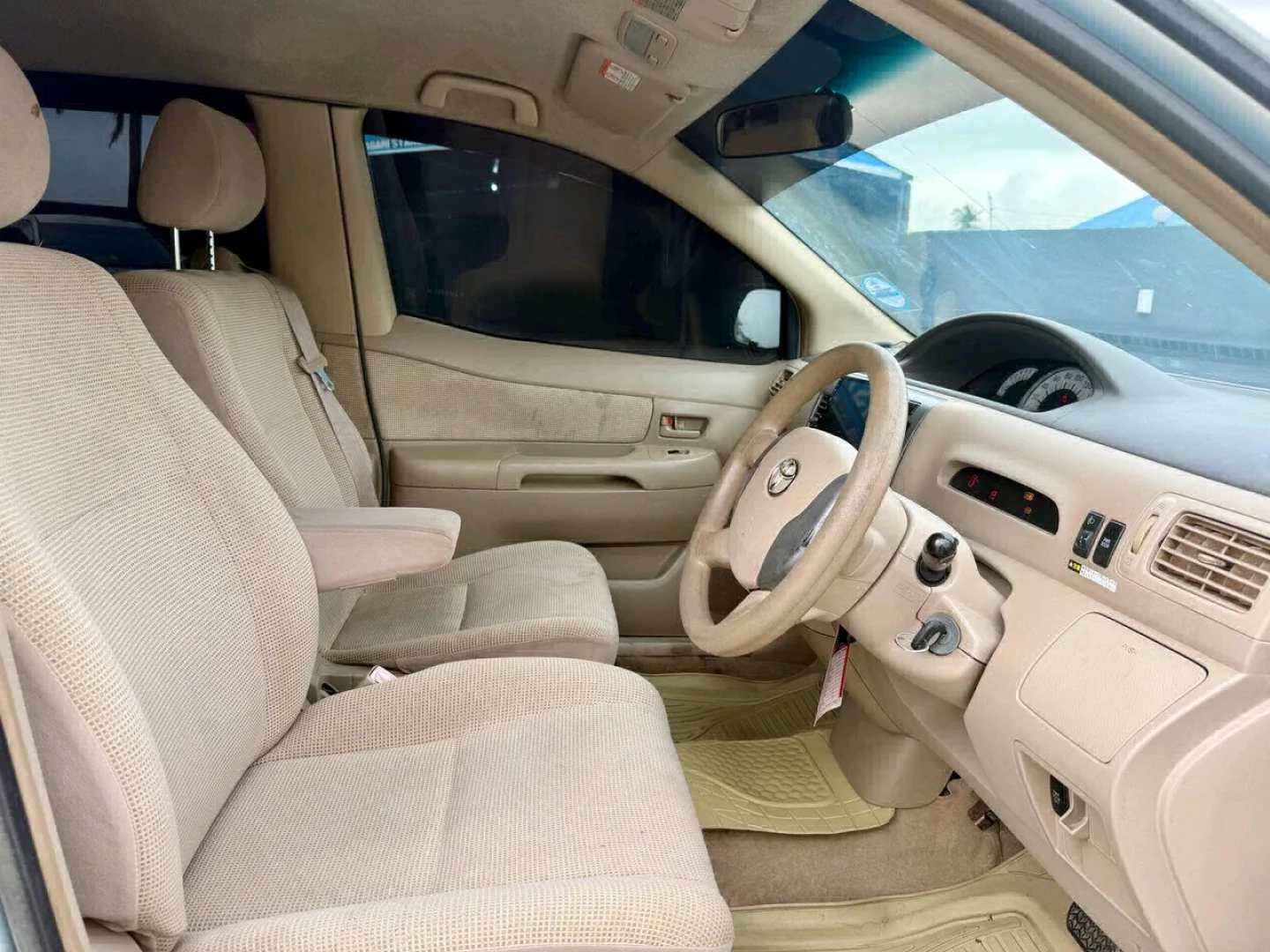Toyota Raum For Sale thumbnail 8