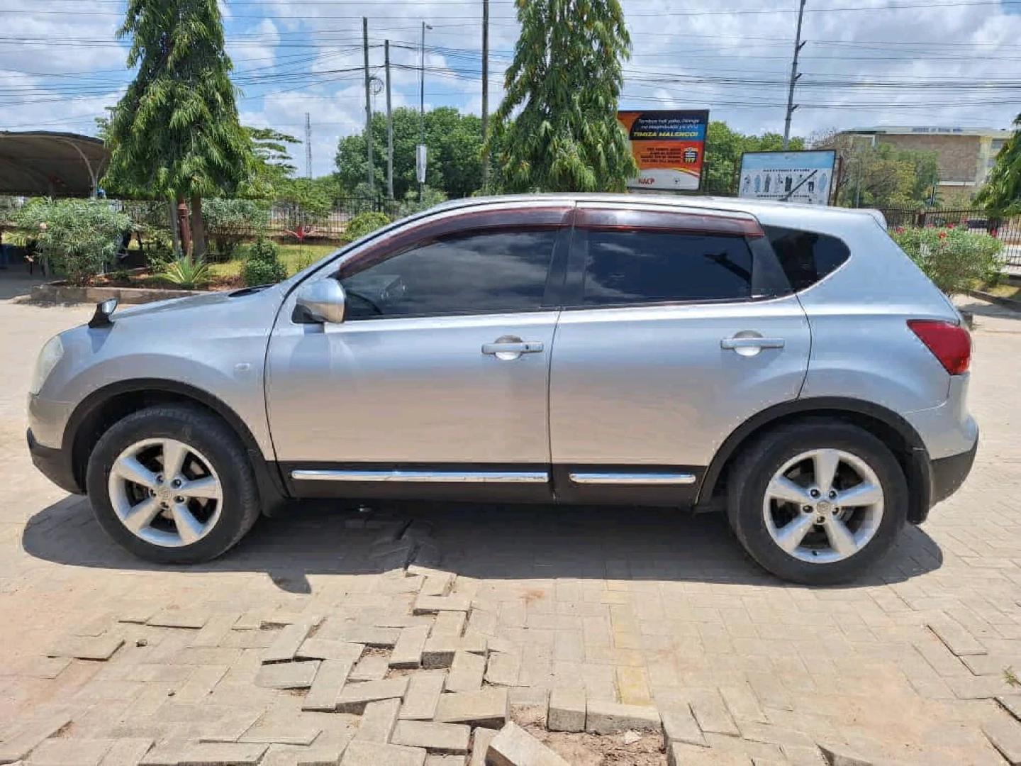 Nissan Dualis 2008 (T148 EBW) thumbnail 7