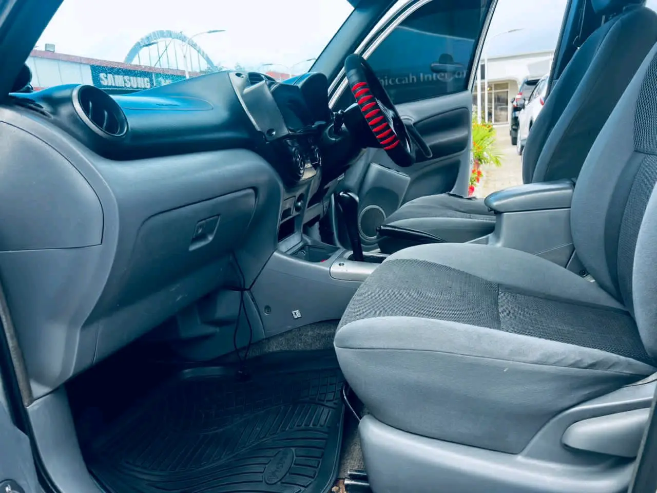 Toyota RAV4 Silver 1ZZ VVTi thumbnail 8