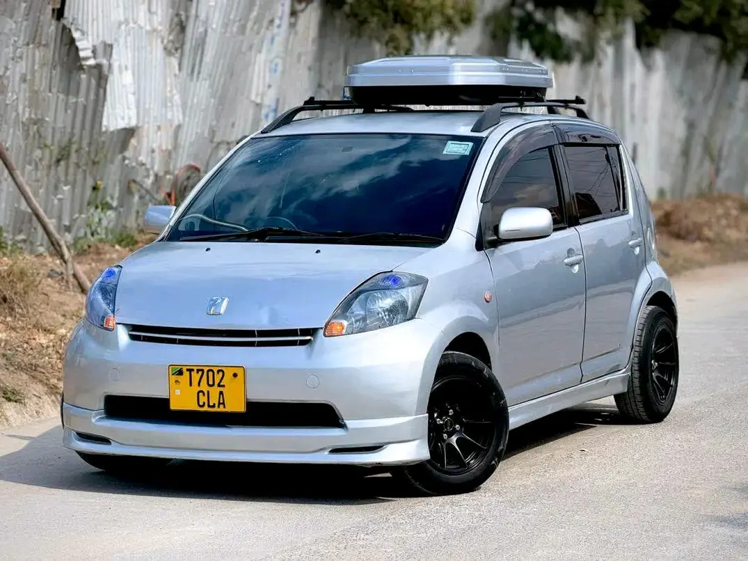 Toyota Passo 2004 - Silver thumbnail 5