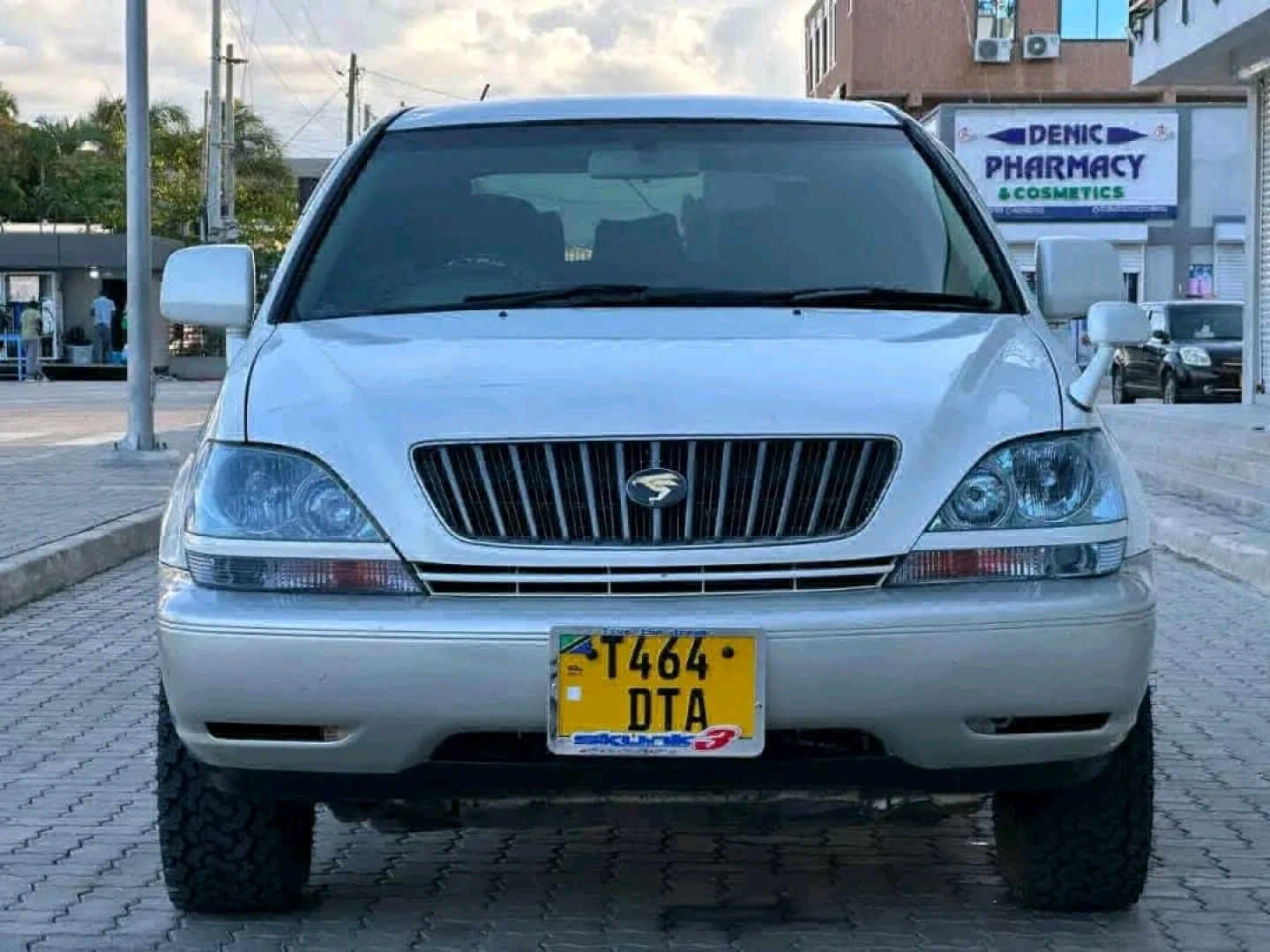 Toyota Harrier 2002 DTA Old Model