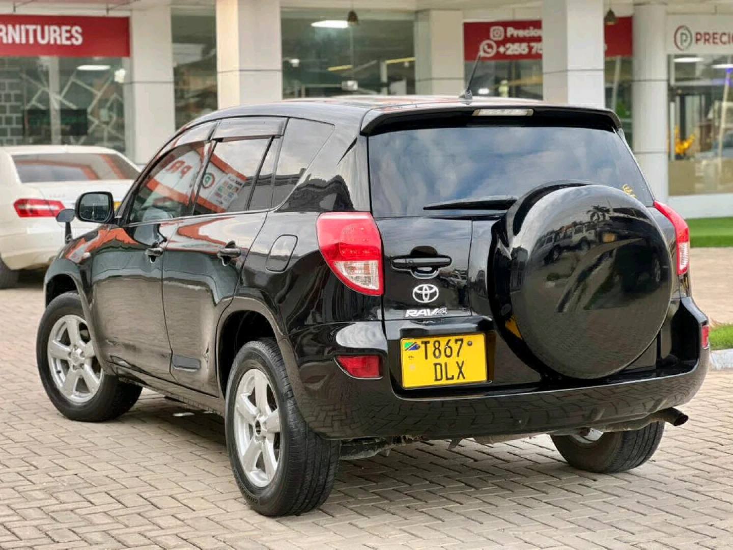 Toyota RAV4 DLX 2006 Used like new thumbnail 6