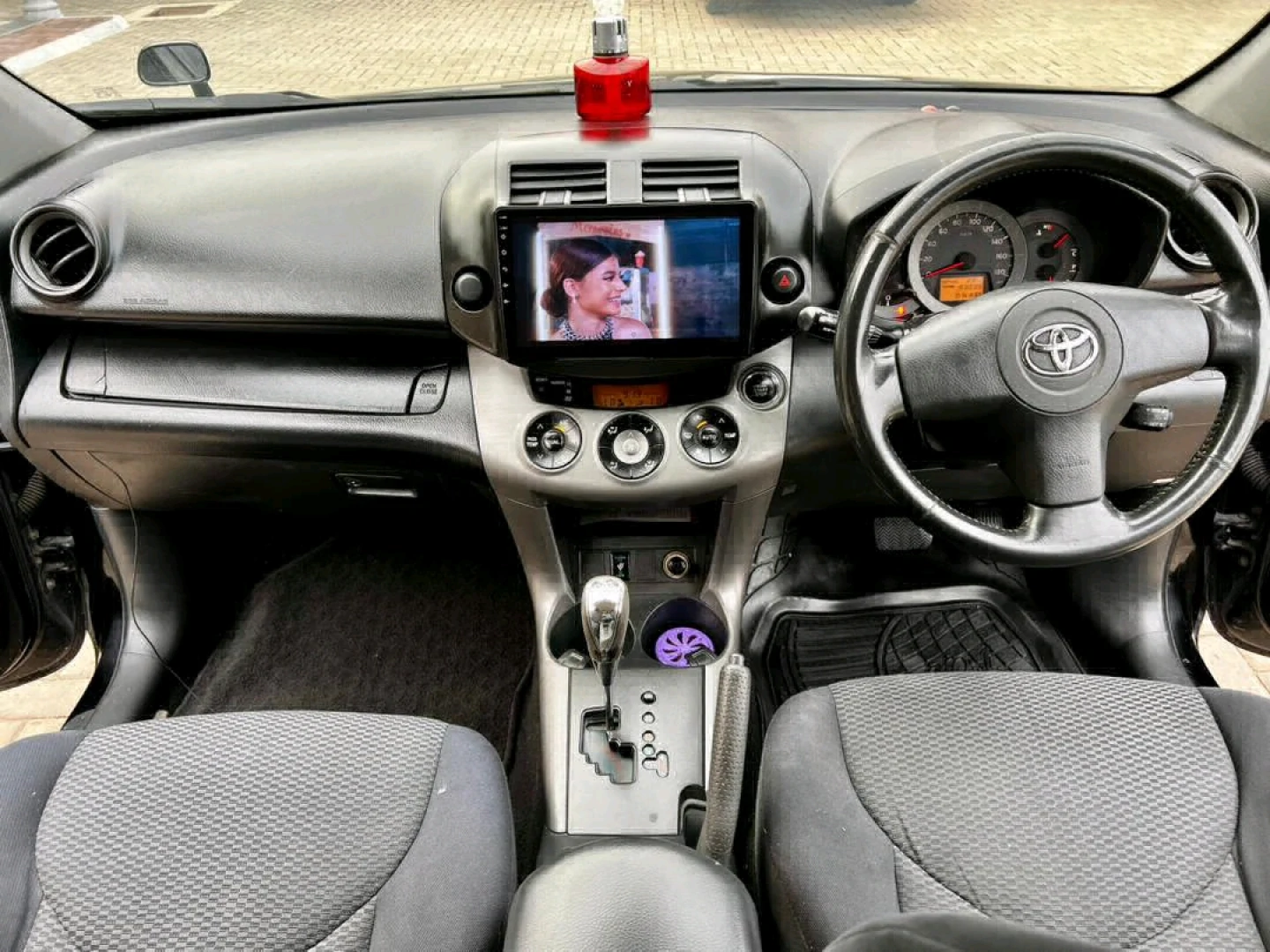 Toyota RAV4 DLX 2006 Used like new thumbnail 9