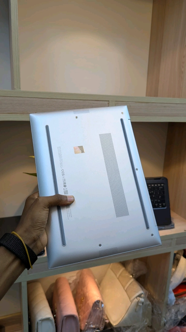 New HP ProBook 840 G10 Core i7 Laptop thumbnail 4