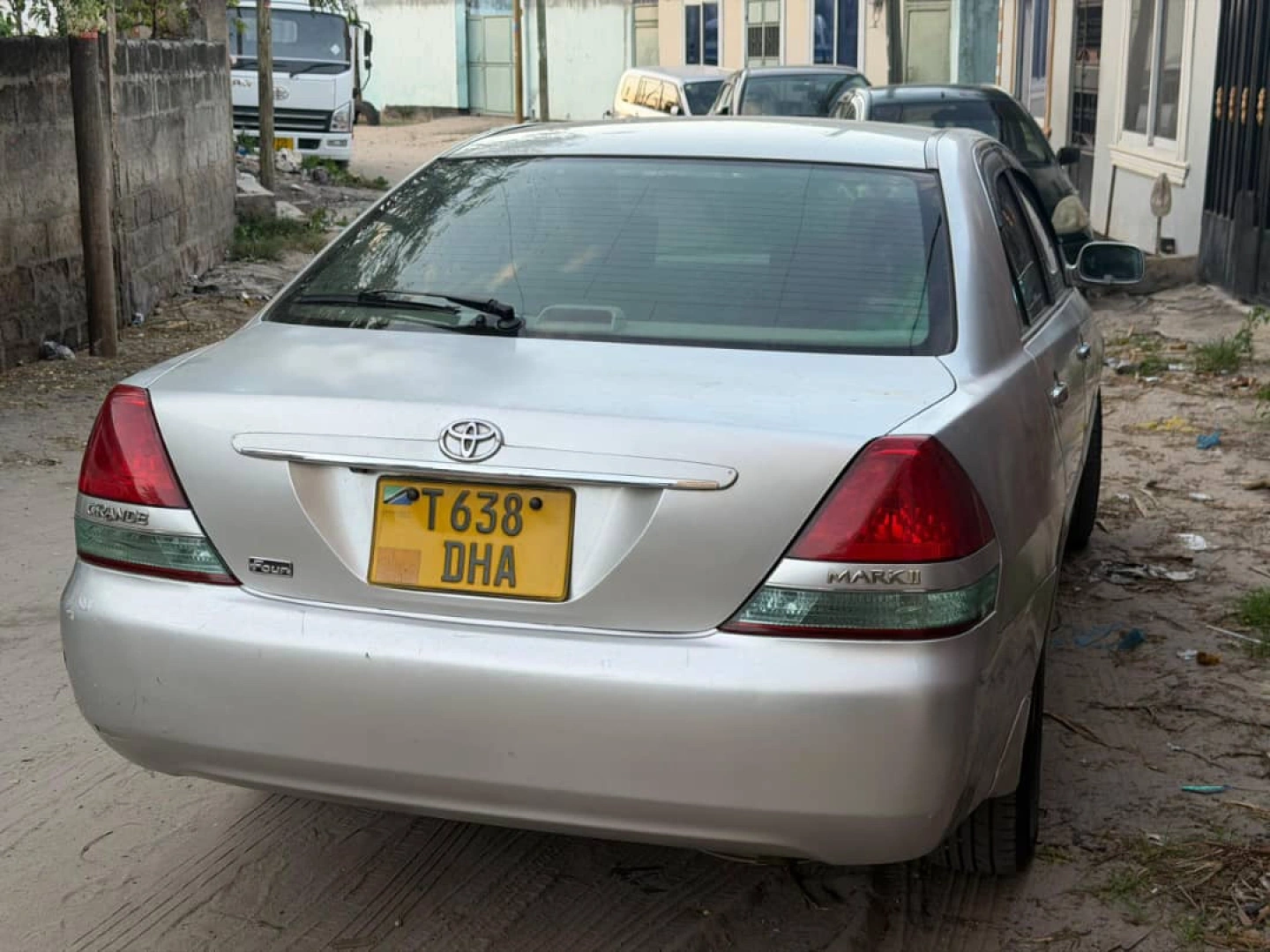Toyota Mark II Grande Sedan Full AC DHA thumbnail 3