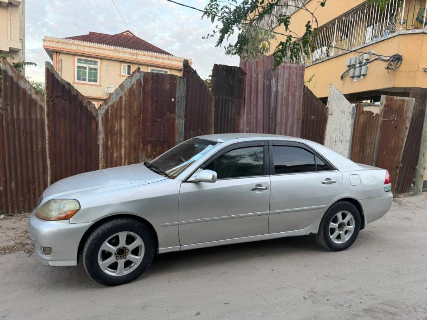 Toyota Mark II Grande Sedan Full AC DHA thumbnail 9