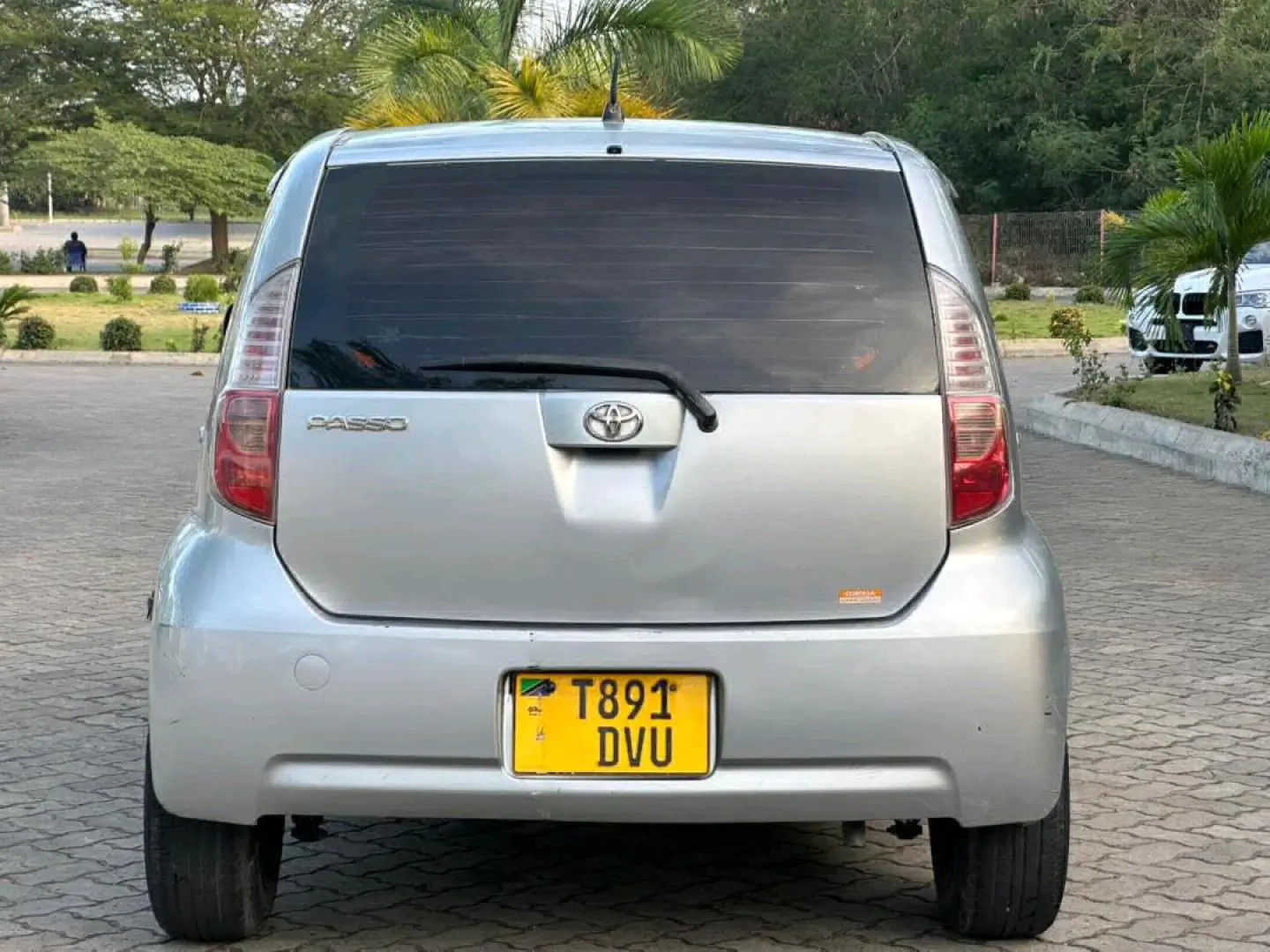 Toyota Passo 2005 Silver for Sale thumbnail 8