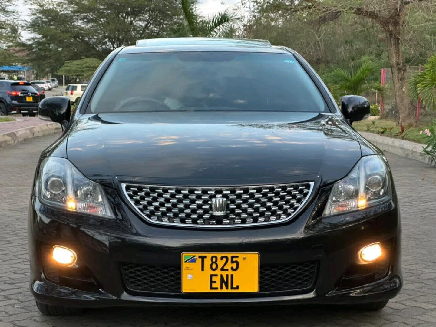 Toyota Crown New Model 2010 - Low Mileage