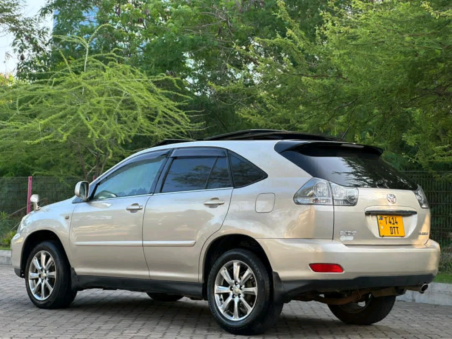 Toyota Harrier SUV Openroof 2006 thumbnail 5