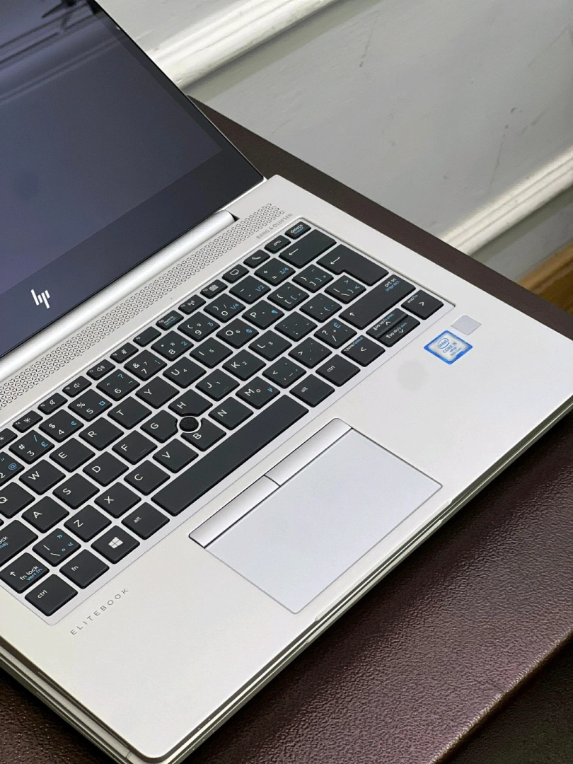 HP EliteBook 840 G5 Core i5 7th Gen Touchscreen Laptop thumbnail 4
