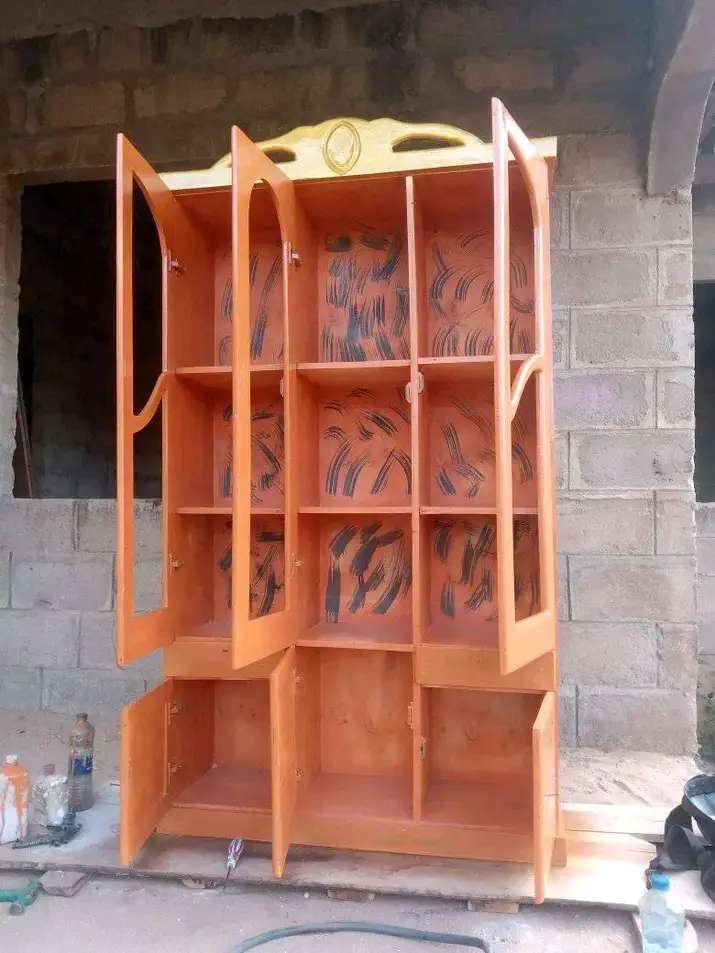 Kabati ya Vyombo (Kitchen Cabinet)