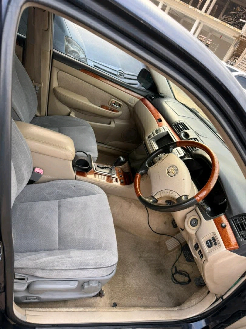 Toyota Brevis Blue Sedan (Full AC, Music System) thumbnail 8