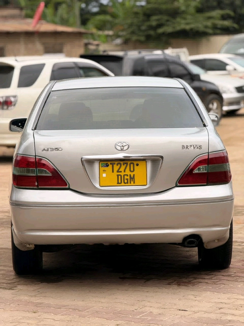 Toyota Brevis DGM For Sale thumbnail 2