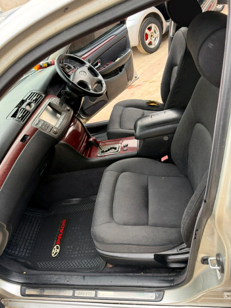 Toyota Brevis DGM For Sale thumbnail 9