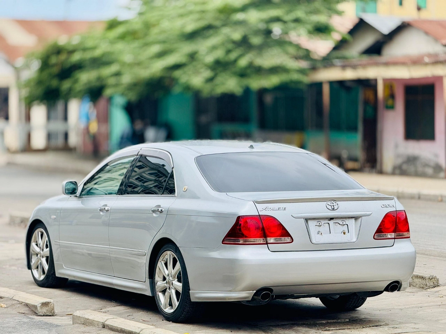 Toyota Crown 2006 Sedan thumbnail 9