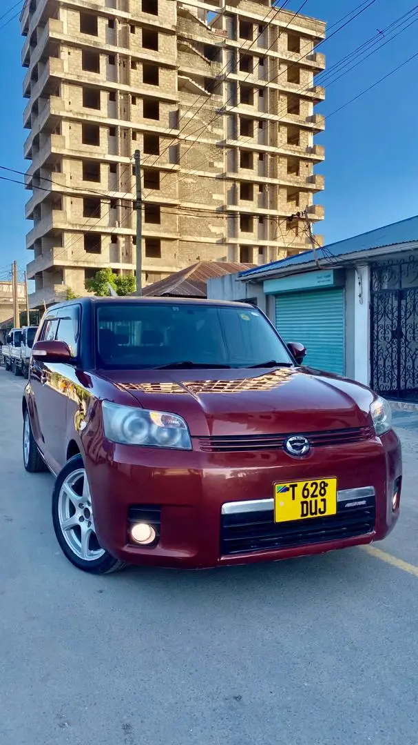 Toyota Rumion 2008/9 thumbnail 2