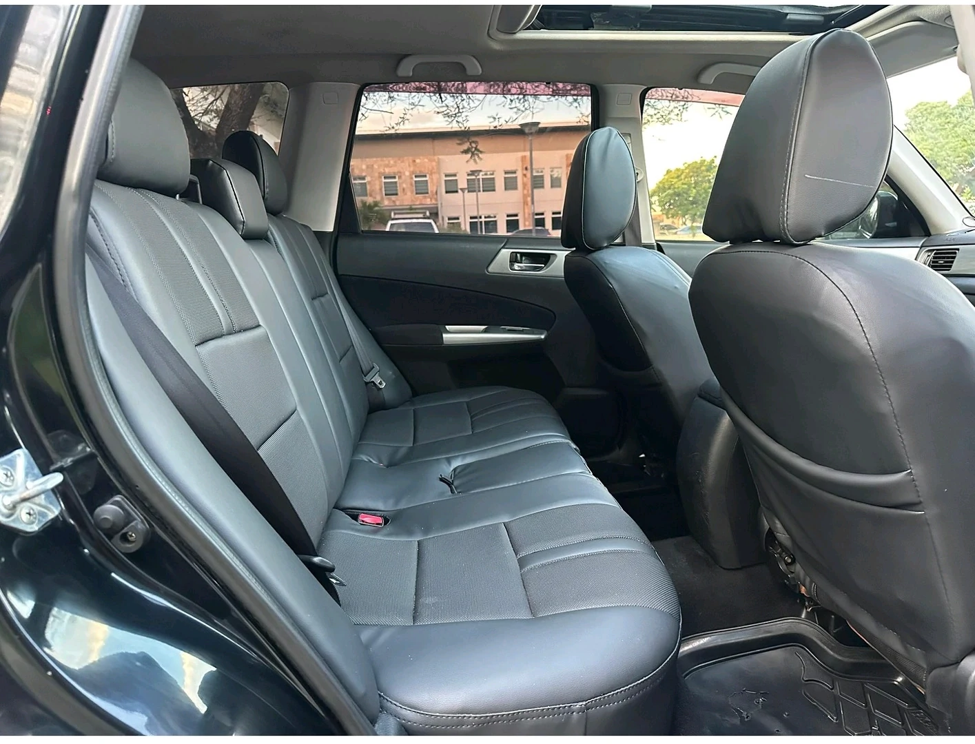 Subaru Forester Turbo 2010 for Sale thumbnail 4
