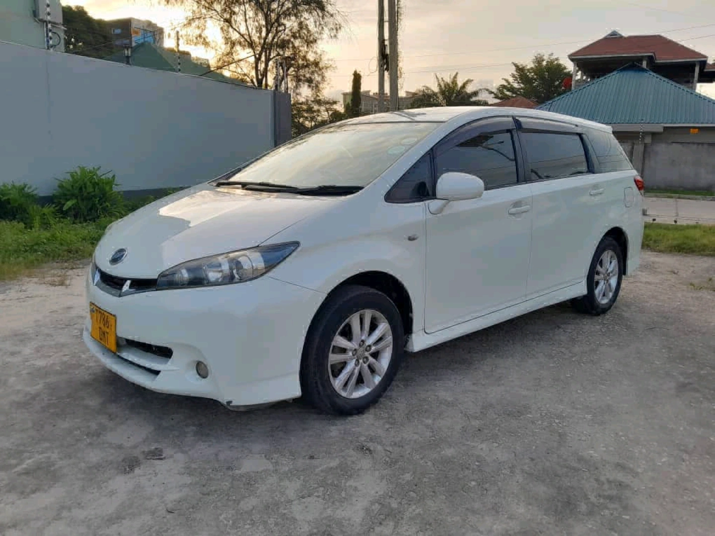 Toyota Wish 2009 New Model Automatic thumbnail 3