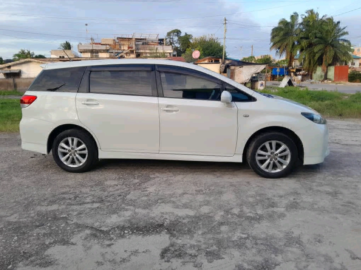 Toyota Wish 2009 New Model Automatic thumbnail 4