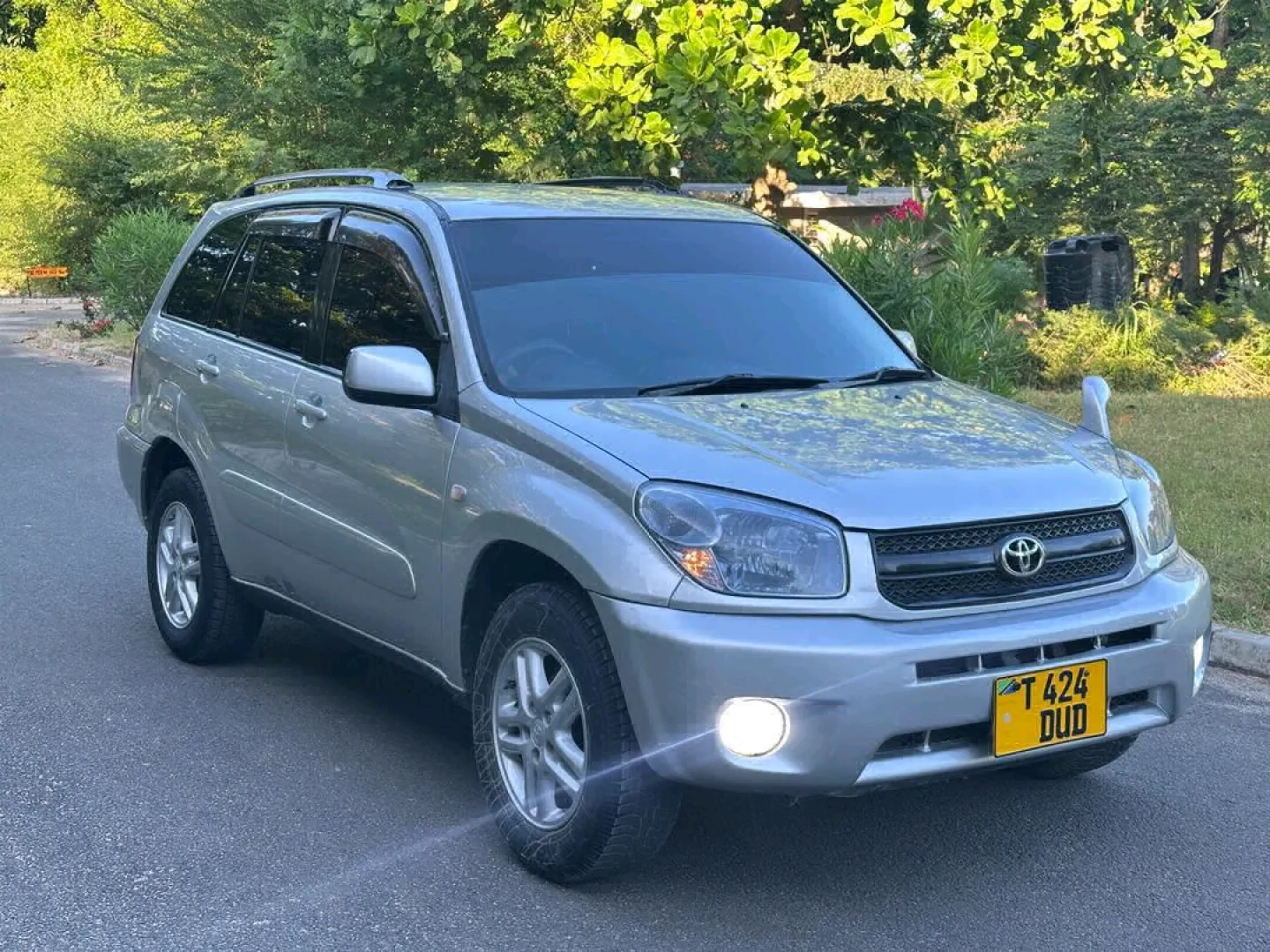 Toyota Rav4 L SUV 2005 Model thumbnail 3